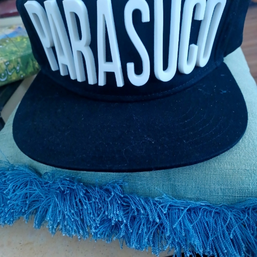 Parasuco cap